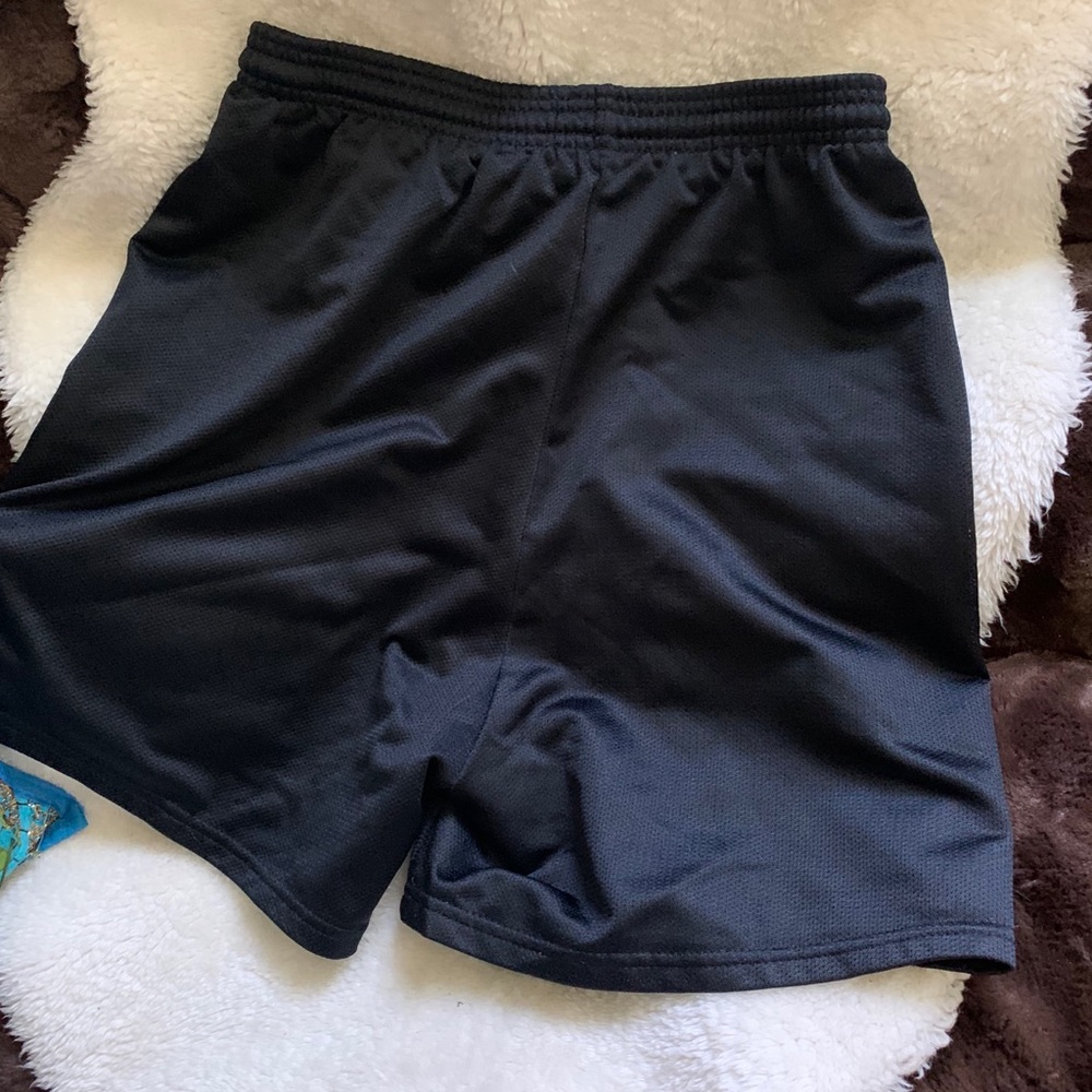 Athletic shorts - Picture 3 of 4